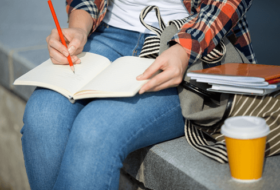 Обложка для статьи «Подготовка к ЕГЭ по английскому: как успешно сдать экзамен в 2026 году»